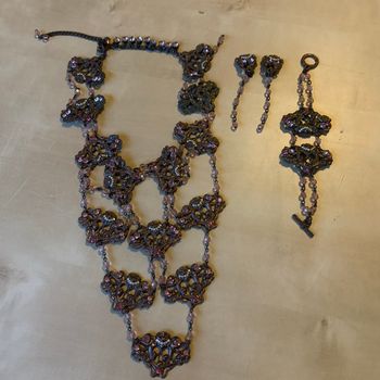Collier , bracelet , boucles d’oreille