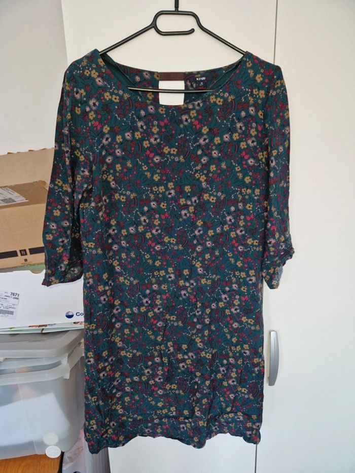 Robe fleurie kiabi taille 38 - photo numéro 3