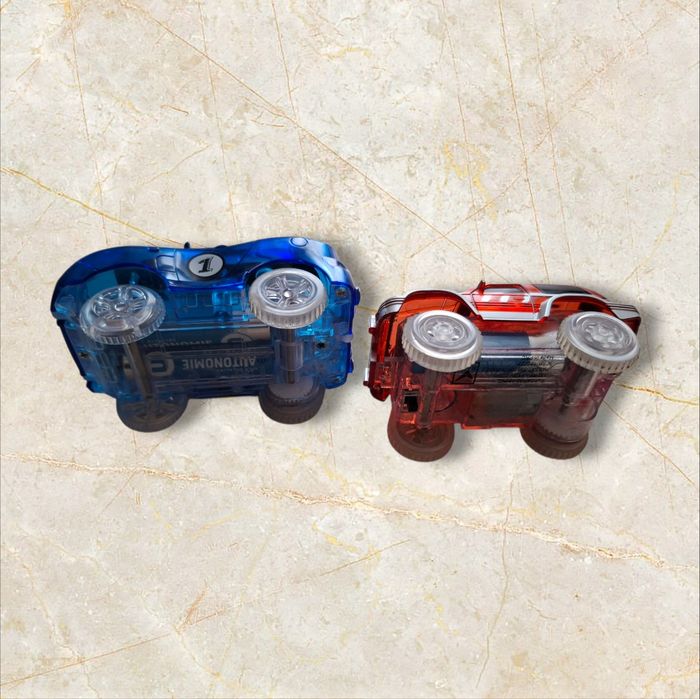 Circuit de voiture modulable avec 2 voitures - photo numéro 3
