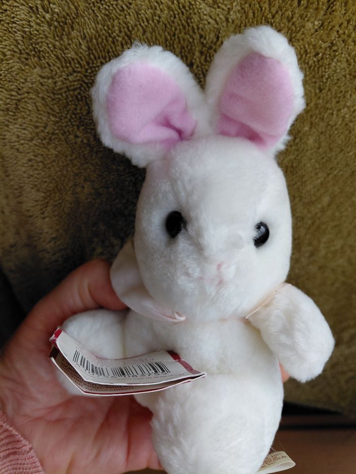 Petite peluche lapin - photo numéro 2