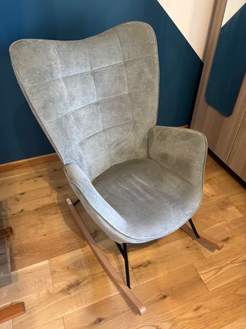 Fauteuil allaitement à bascule