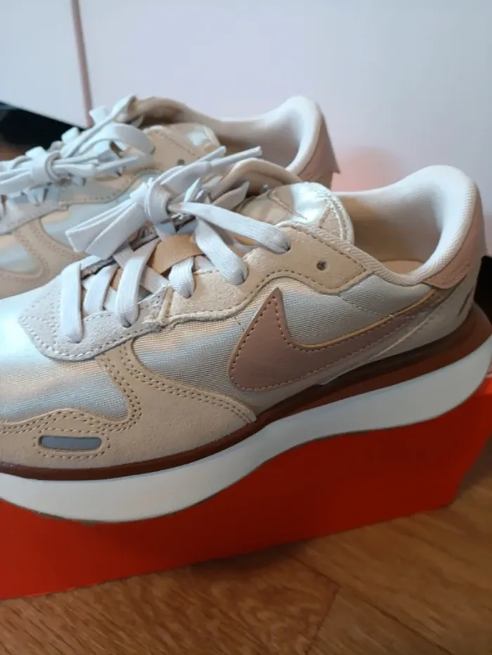Baskets sneakers Nike waffle phoenix femme - photo numéro 7