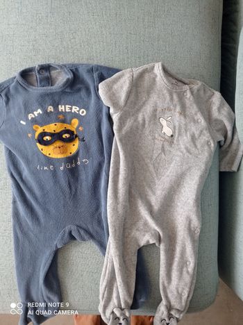 Lot de 2 pyjamas Kiabi manches longues taille 9 mois