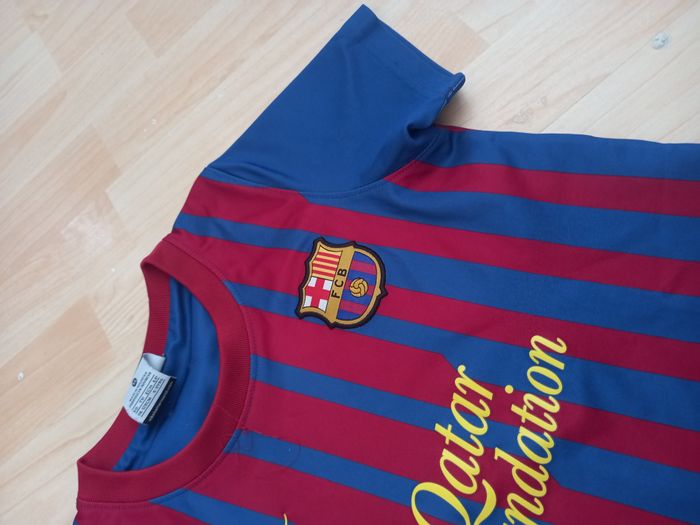 Maillot de foot barcelone Nike taille 6-8 ANS - photo numéro 2