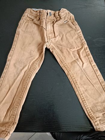 Jean tape à l'oeil 24 mois