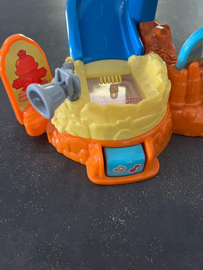 Caserne tut tut land Vtech - photo numéro 5