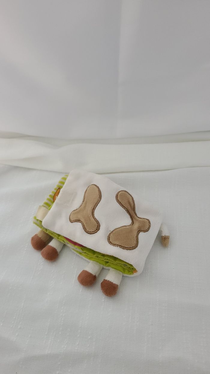 livre doudou vache Liboo - photo numéro 3