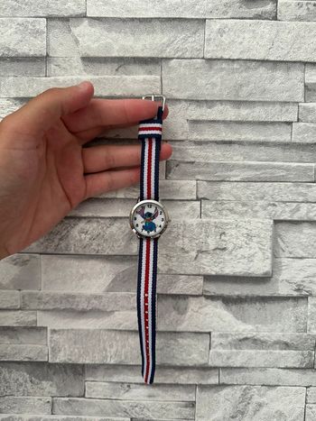 Montre Stitch neuf