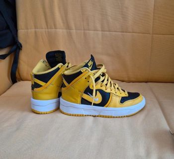 Baskets Nike fille/garçon  36.5