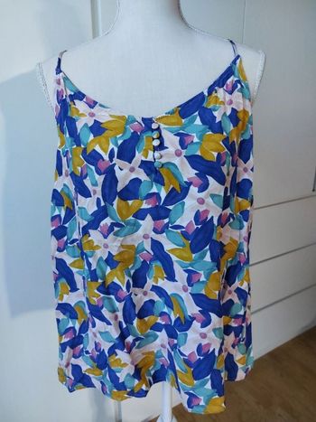 Débardeur fines bretelles fleuri