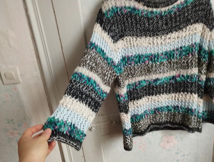 Pull hiver taille 2 - photo numéro 3