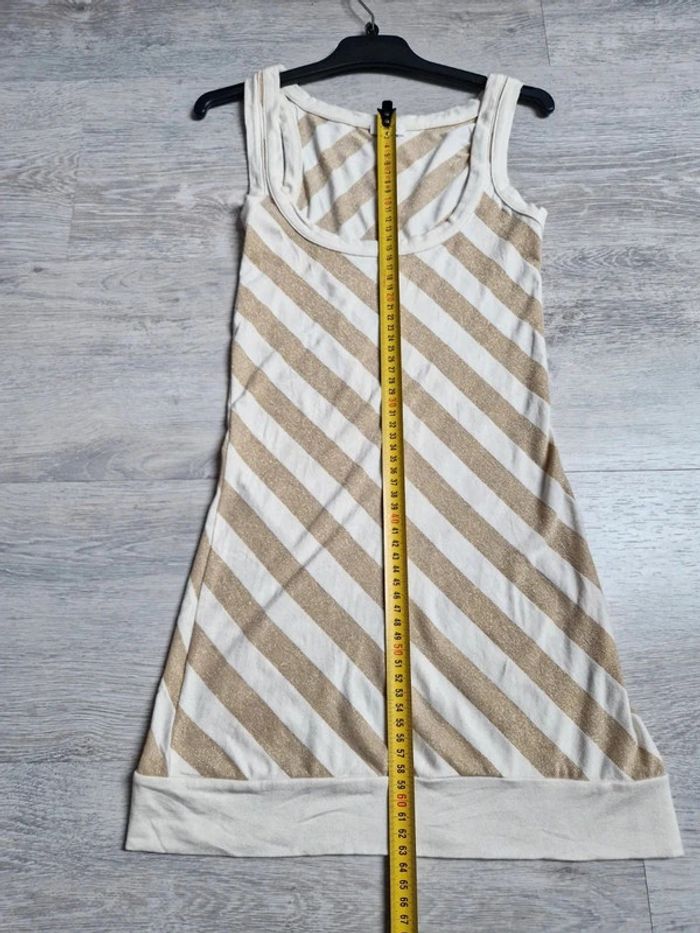 Débardeur crème et doré Pimkie étiquette de taille coupée  convient à un XS - photo numéro 4