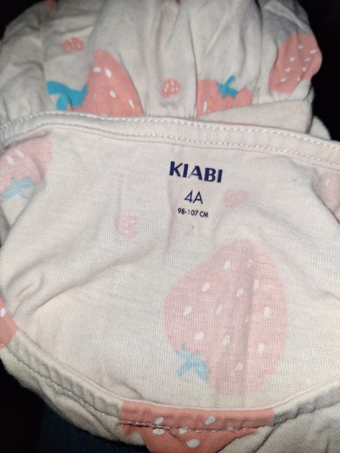 Robe fraise 4 ans - photo numéro 4