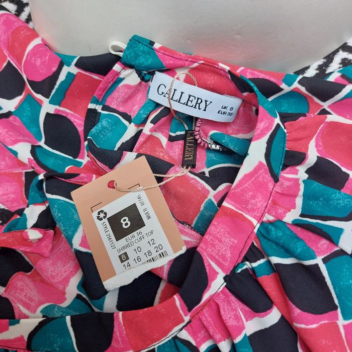 Magnifique blouse neuve taille 36 - photo numéro 4