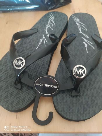 Tong Michael Kors p40 neuf