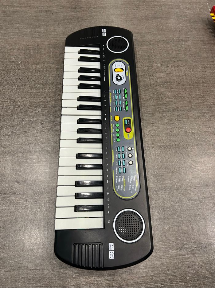 Clavier de piano enfant