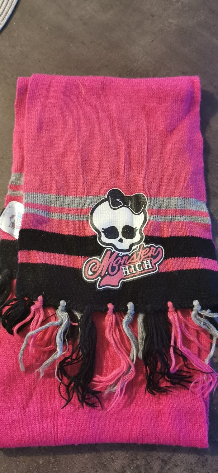 Écharpe monster high