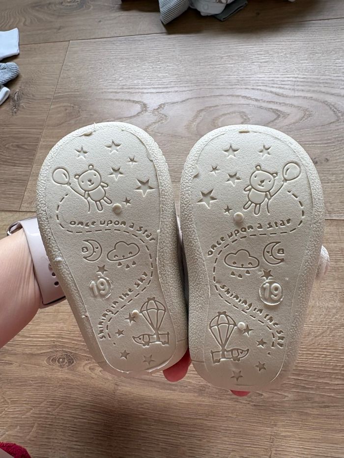 Pantoufle - photo numéro 2