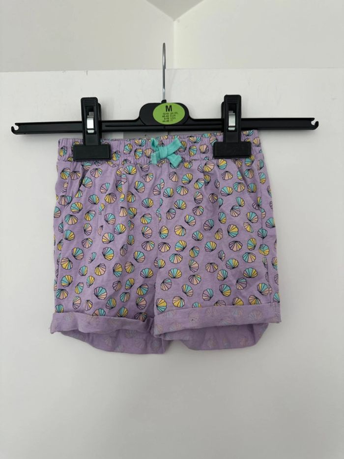 Short fille