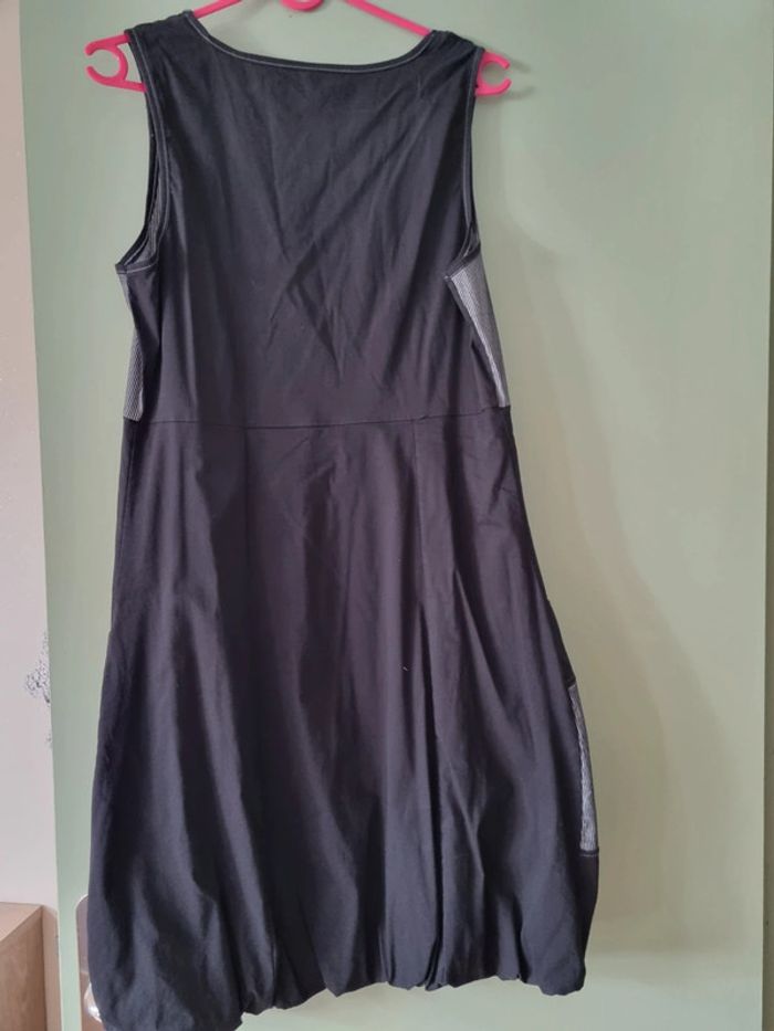 Robe sans manches - photo numéro 2
