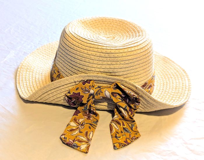 Chapeau Sergent Major Crème Bandeau Flot Ruban Motifs Fleurs Feuilles Flore Accessoire Enfants