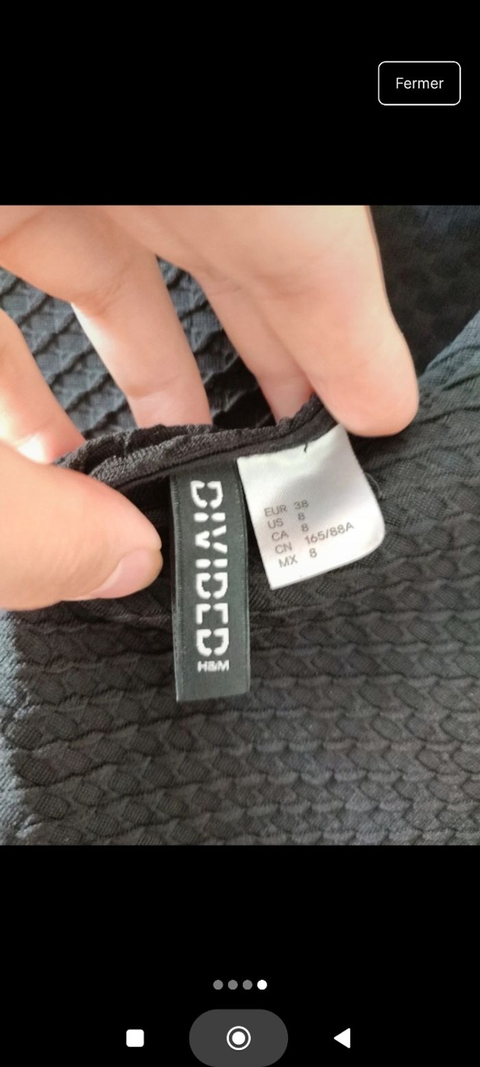 Robe noire moulante - photo numéro 4