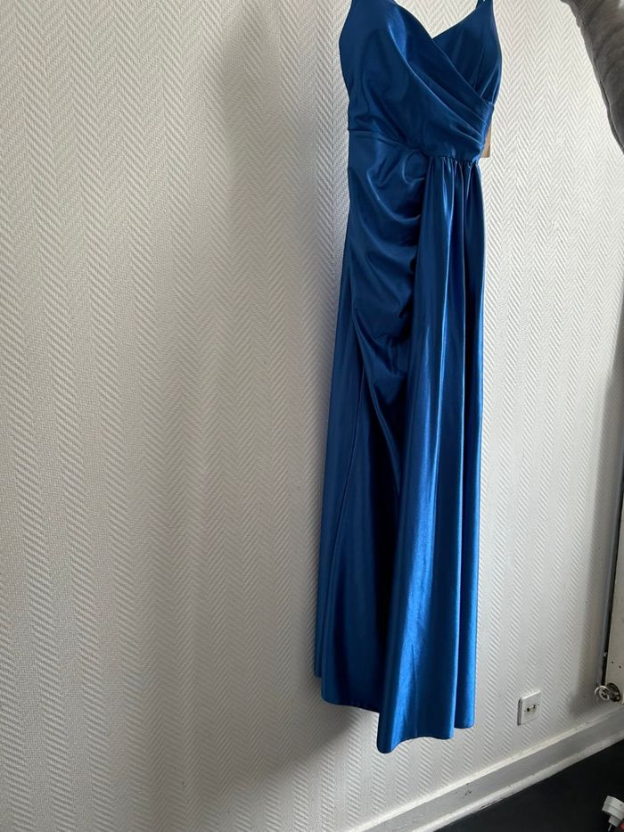 Robe bleue