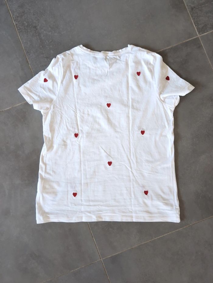 Magnifique t-shirt motifs cœurs - photo numéro 2