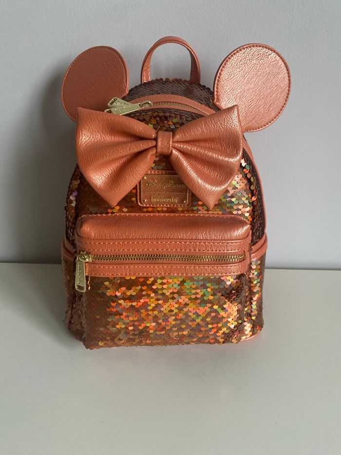 Loungefly sequin pêche