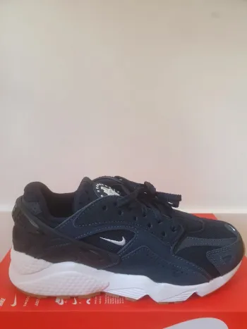 Nike Huarache (36.5)