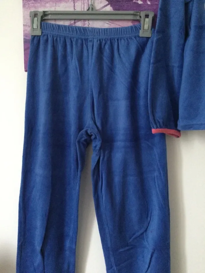 Pyjama doux velours 10 ans - photo numéro 2