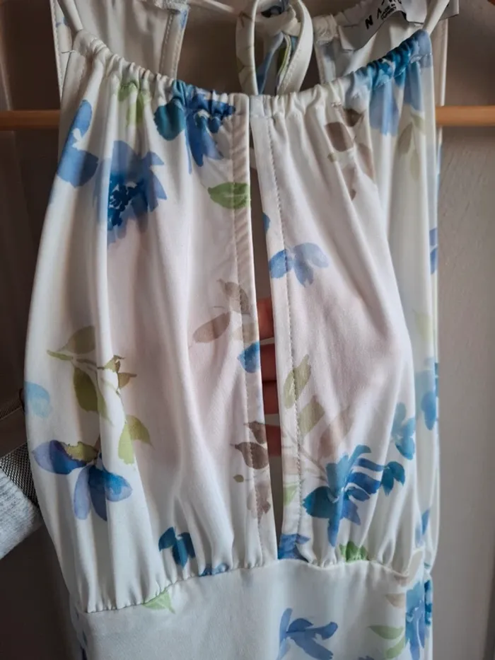 Blouse/top dos nu fleurie Nakd - photo numéro 3