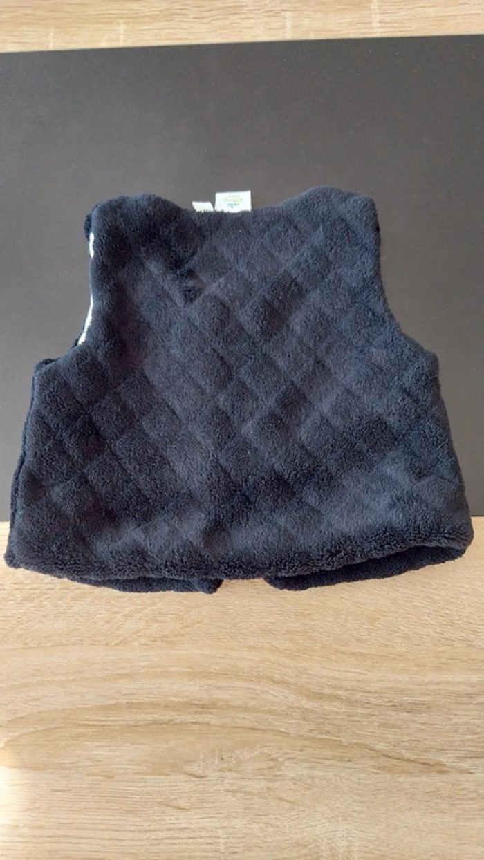 Gilet sans manche 1 mois - photo numéro 2