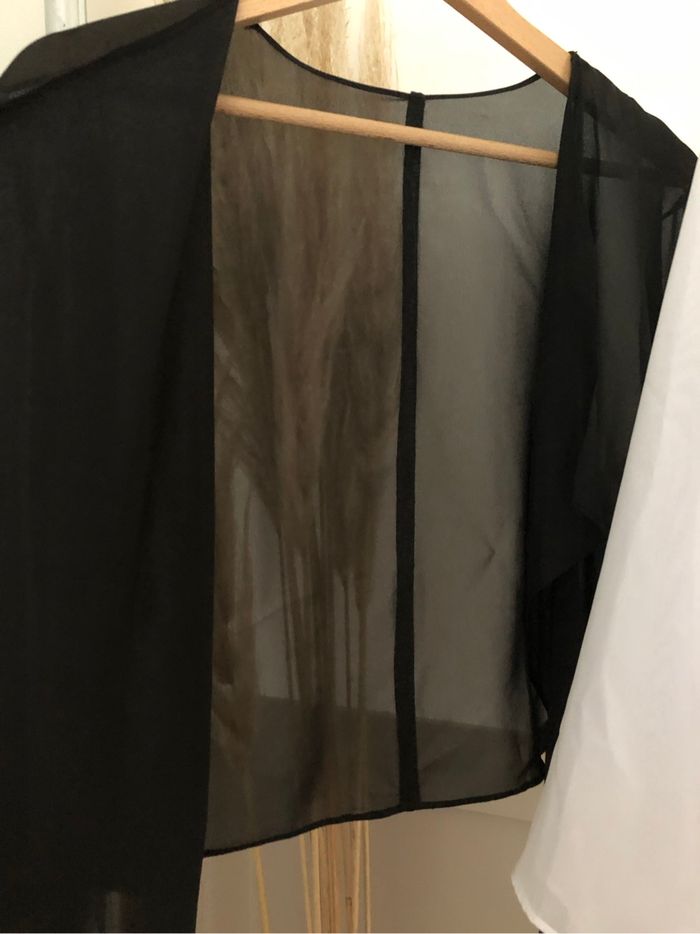 Lot 2 boléros en voilage neufs taille S - photo numéro 3