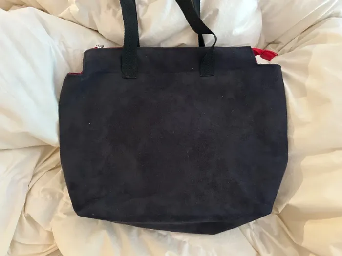 Sac à main noir avec broderie - photo numéro 2