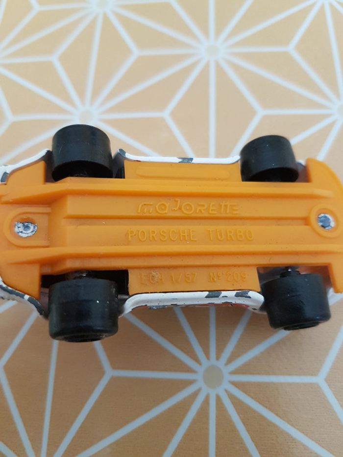 Voiture majorette Porsche turbo - photo numéro 5