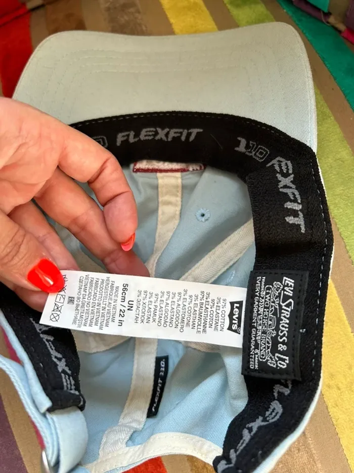 Levi’s casquette bleu clair taille 56 cm - photo numéro 5