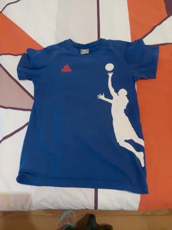 T shirt de baskets Parker