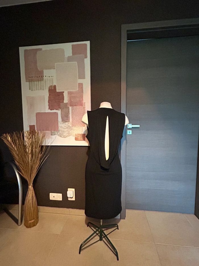 Robe noire Fille à suivre T3 - photo numéro 4