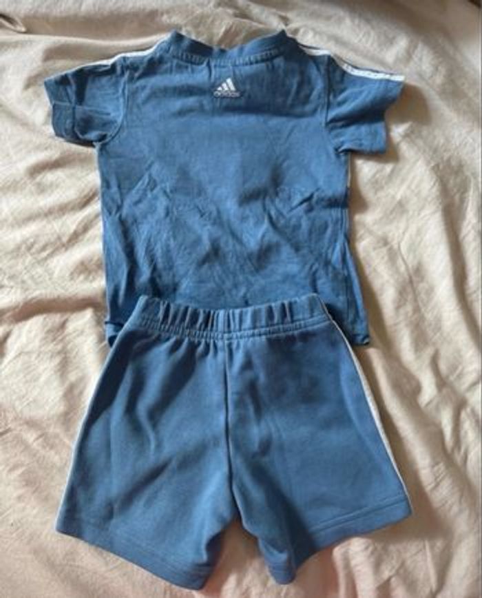 Ensemble Adidas - photo numéro 2