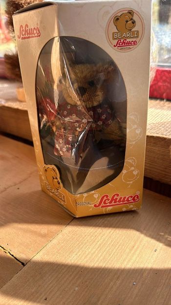Ours en peluche traditionnel Schuco