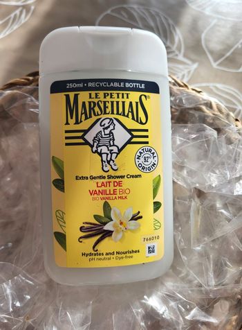 Gel douche le petit marseillais. Lait de vanille. 250 ml