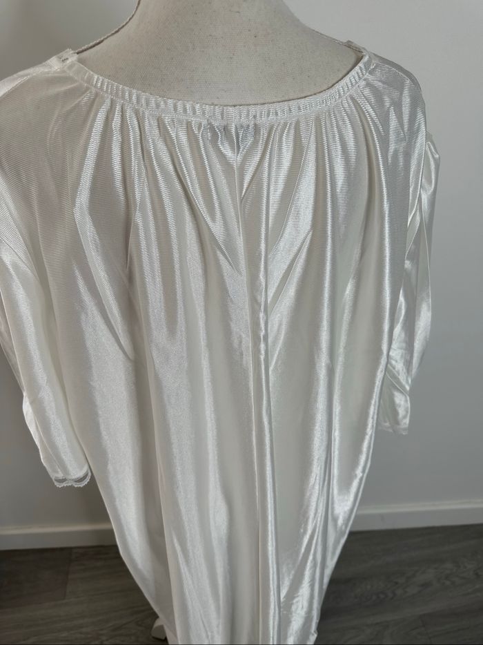 Nuisette chemise de nuit blanche satinée broderies dentelle Vintage T54 7XL - photo numéro 6