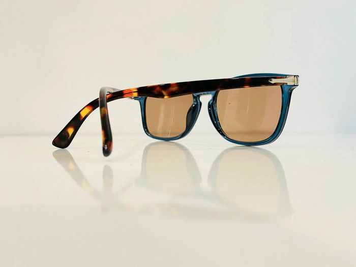 Lunette de soleil mixte bleu verres marron uvprotection catégorie 2 - photo numéro 8