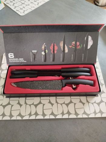 Set de couteaux 6 pièces revêtement marbre 