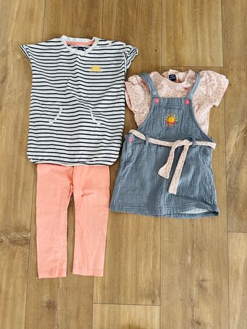 Lot de 2 ensembles 23 mois
