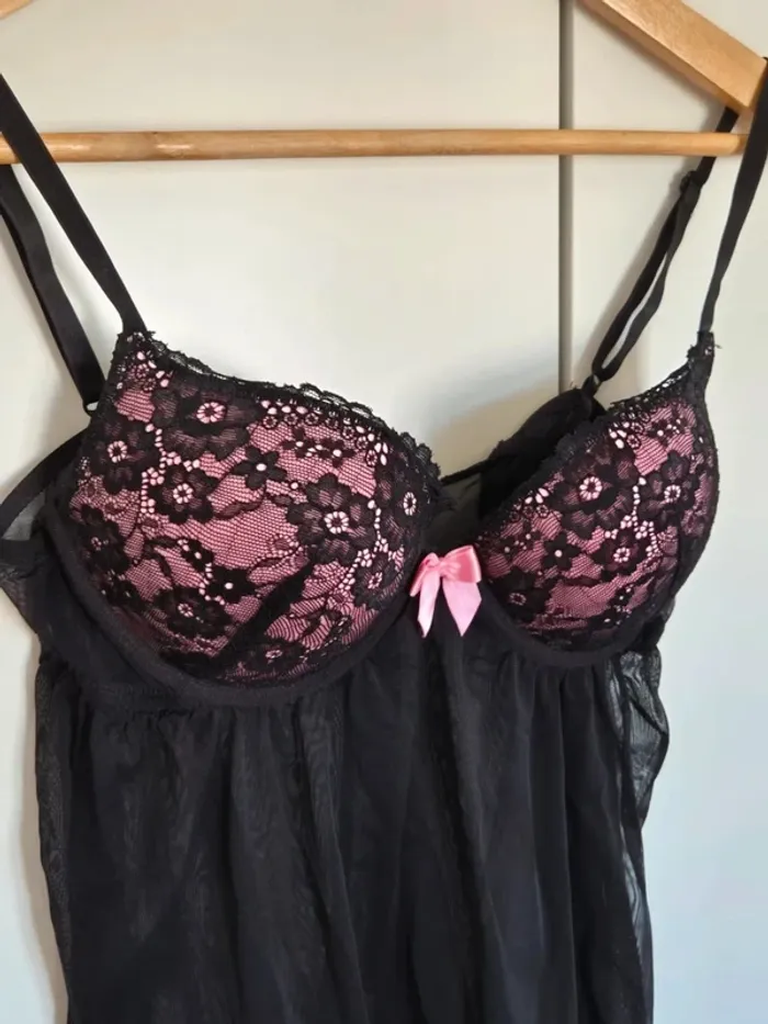 Belle nuisette soutien gorge dentelle super push up H&M 🌸 Taille française 95B eur 80B noir et rose - photo numéro 6