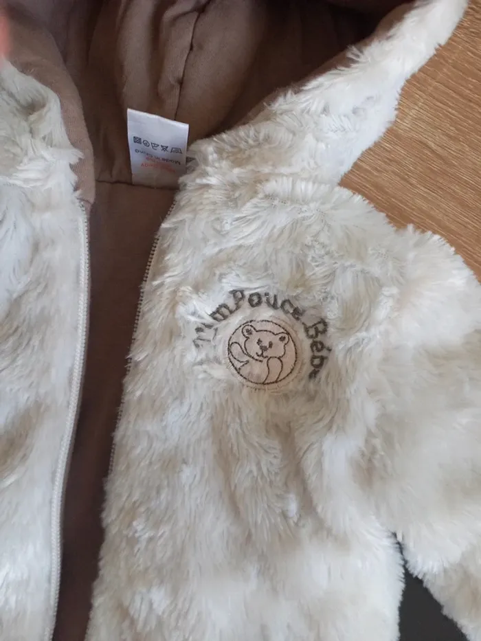 Veste / blouson bébé blanc, doux, 6 mois - photo numéro 7