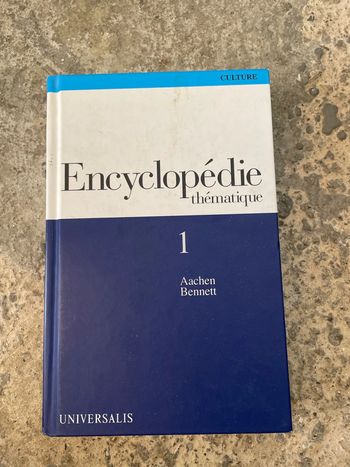 Livre encyclopédie thématique
