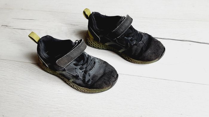 Chaussures garçon baskets noires pointure 29